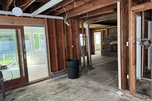 332 Jamaica Blvd, Carle Place, NY 11514 - Photo 13