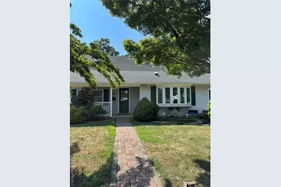 332 Jamaica Boulevard, Carle Place, NY 11514 - Photo 3