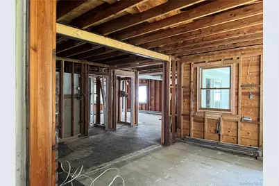 332 Jamaica Boulevard, Carle Place, NY 11514 - Photo 5