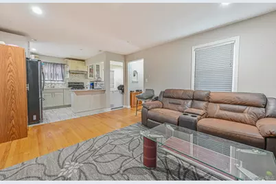 216 Home Street, Valley Stream, NY 11580 - Photo 7