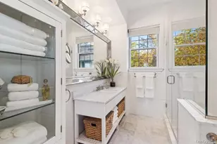 56 Floral Pkwy, Floral Park, NY 11001 - Photo 17