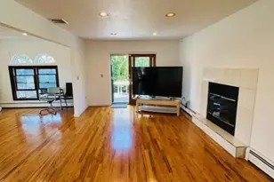 31 Woodward St, Roslyn Heights, NY 11577 - Photo 9