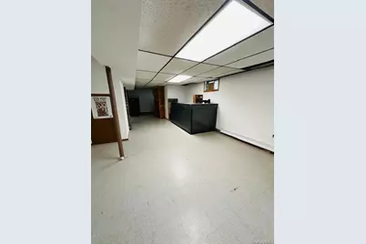 31 Woodward Street, Roslyn Heights, NY 11577 - Photo 27