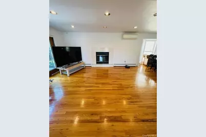 31 Woodward Street, Roslyn Heights, NY 11577 - Photo 13