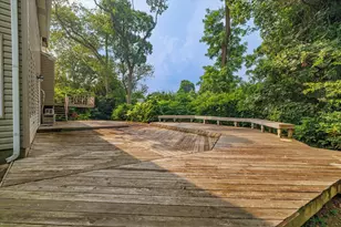 185 Maxine Ct, West Hempstead, NY 11552 - Photo 23