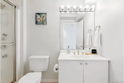 12 Douglas Court, Hampton Bays, NY 11946 - Photo 33