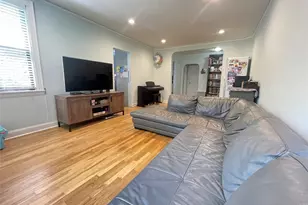 40-01 Little Neck Pkwy, Little Neck, NY 11363 - Photo 5