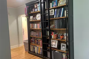 40-01 Little Neck Pkwy, Little Neck, NY 11363 - Photo 23