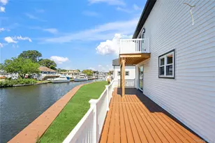 775 S 9th St, Lindenhurst, NY 11757 - Photo 31