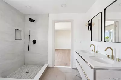 775 S 9th Street, Lindenhurst, NY 11757 - Photo 25