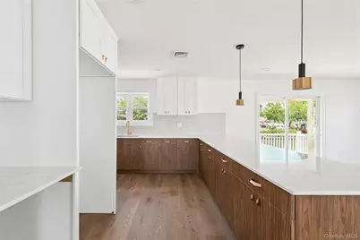 775 S 9th Street, Lindenhurst, NY 11757 - Photo 7