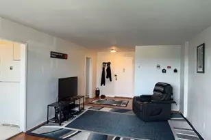 370 Westchester Ave, Port Chester, NY 10573 - Photo 13