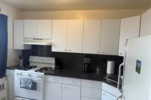 370 Westchester Ave, Port Chester, NY 10573 - Photo 11