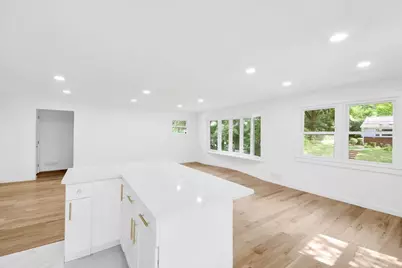 132 Holmes Avenue, Hartsdale, NY 10530 - Photo 7