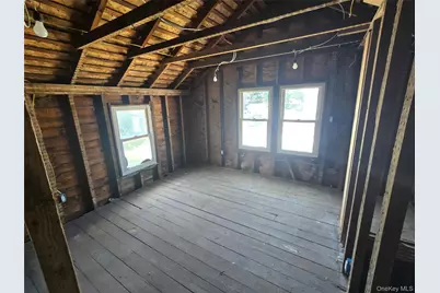 31 Union Ave, Patchogue, NY 11772 - Photo 7