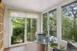 8 Towle Pl, Glen Cove, NY 11542 - Photo 21