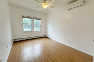 203 29th St, Lindenhurst, NY 11757 - Photo 9