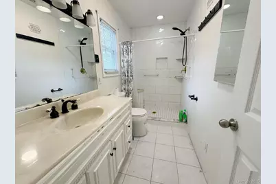 203 29th Street, Lindenhurst, NY 11757 - Photo 15