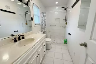 203 29th St, Lindenhurst, NY 11757 - Photo 15