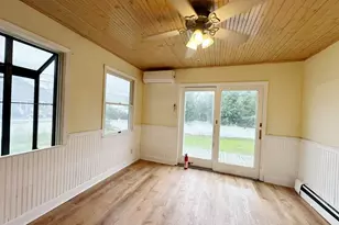 203 29th St, Lindenhurst, NY 11757 - Photo 7