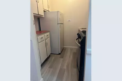 325 E 201 Street #4D, Bronx, NY 10458 - Photo 5