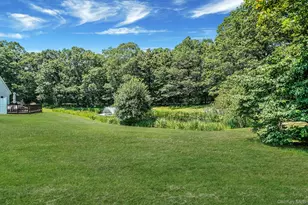 158 Gothic Cir, Manorville, NY 11949 - Photo 23