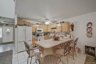 158 Gothic Cir, Manorville, NY 11949 - Photo 7