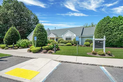 158 Gothic Circle, Manorville, NY 11949 - Photo 25