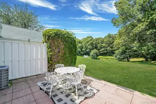 158 Gothic Cir, Manorville, NY 11949 - Photo 19