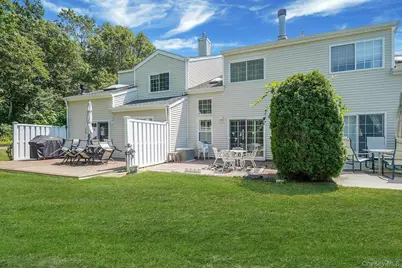 158 Gothic Circle, Manorville, NY 11949 - Photo 21