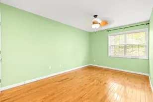 1002 Willow Ln, Valley Stream, NY 11580 - Photo 15