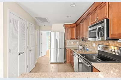 1002 Willow Lane, Valley Stream, NY 11580 - Photo 9