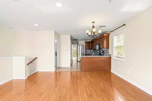 1002 Willow Ln, Valley Stream, NY 11580 - Photo 7