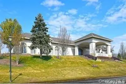 911 Altessa Boulevard, Melville, NY 11747 - Photo 19