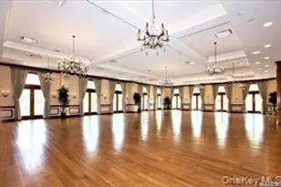 911 Altessa Blvd, Melville, NY 11747 - Photo 25