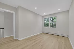 110-23 172nd St, Saint Albans, NY 11433 - Photo 11