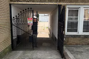 3015 Paulding Ave, Bronx, NY 10469 - Photo 3