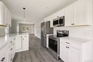 77 Prospect St, Newburgh, NY 12550 - Photo 9