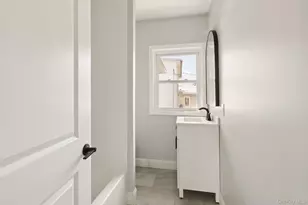 77 Prospect St, Newburgh, NY 12550 - Photo 17