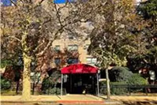 131-11 Kew Gardens Rd, Richmond Hill, NY 11418 - Photo 9