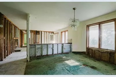 10 Diviesti Drive, Marlboro, NY 12542 - Photo 7