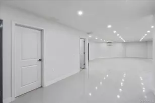 150-33 Hawtree St, Ozone Park, NY 11417 - Photo 15