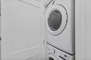 150-17 Hawtree St, Ozone Park, NY 11417 - Photo 25