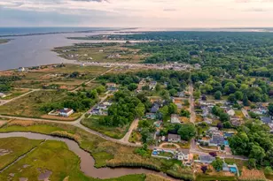 63 Washington Ave, Mastic Beach, NY 11951 - Photo 11