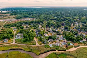 63 Washington Ave, Mastic Beach, NY 11951 - Photo 17