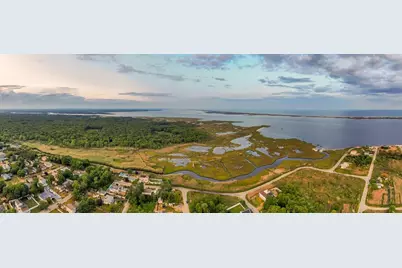 63 Washington Avenue, Mastic Beach, NY 11951 - Photo 9