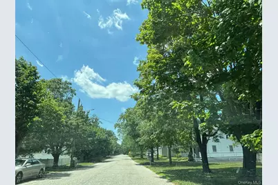63 Washington Avenue, Mastic Beach, NY 11951 - Photo 5