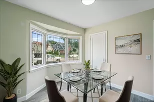 325 Pennsylvania Ave, Roosevelt, NY 11575 - Photo 9