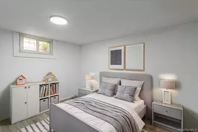 325 Pennsylvania Avenue, Roosevelt, NY 11575 - Photo 19