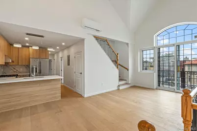 150-21 Hawtree Street, Ozone Park, NY 11417 - Photo 19